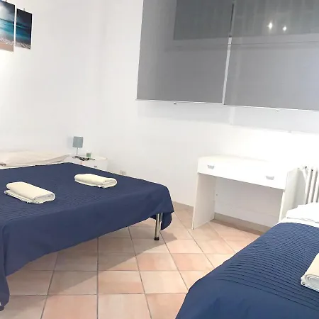 3 Bedrooms With Shared Pool Enclosed Garden And Wifi At 5 Km Away From The Beach *
